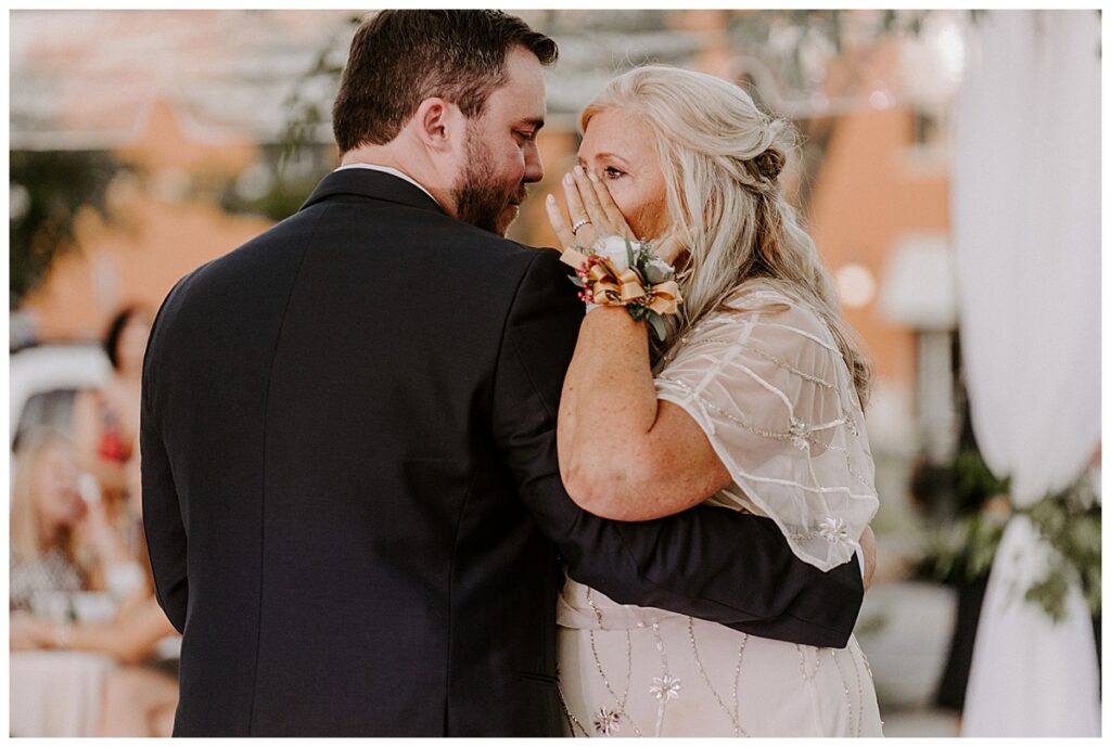 Mother/son dance