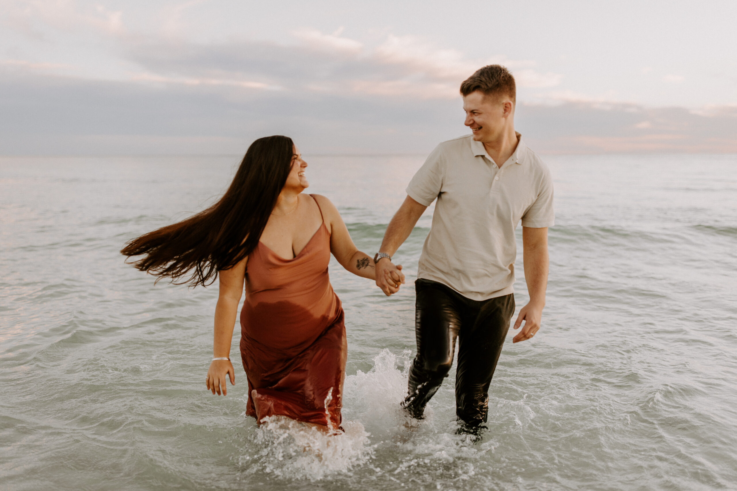 what to wear for an engagement session
