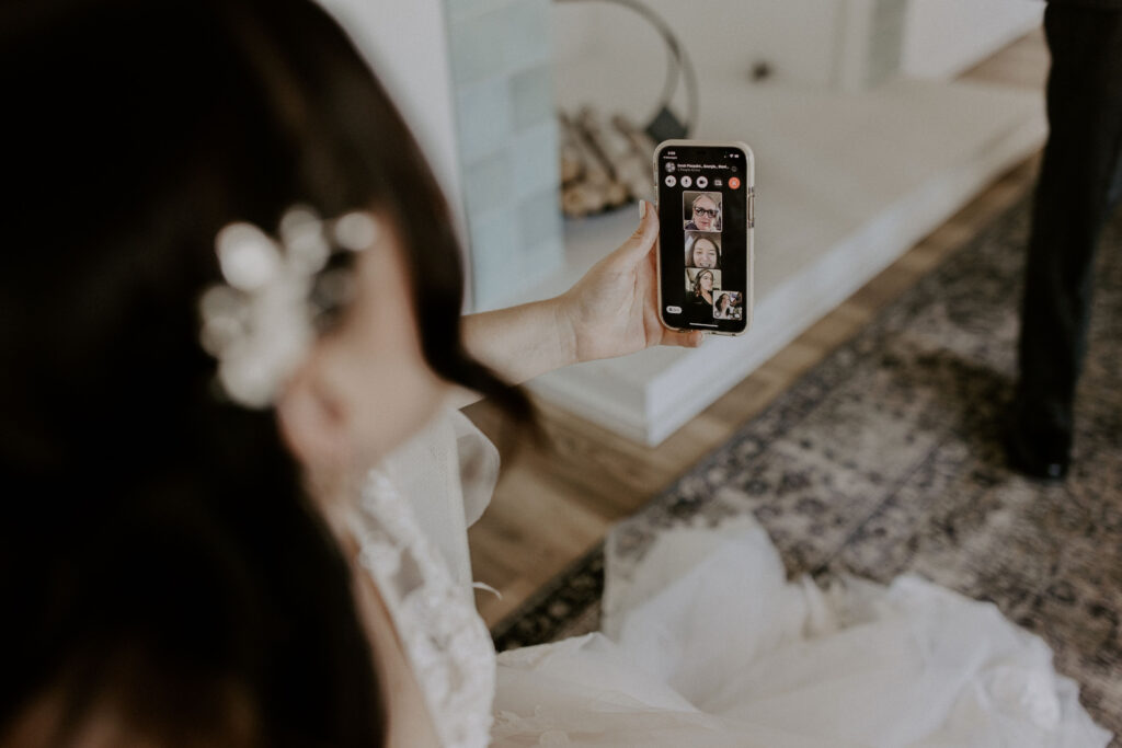 Bride facetiming with a friend